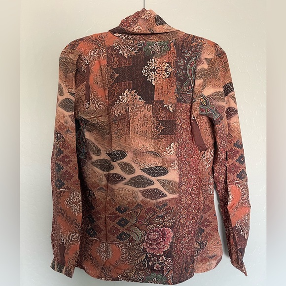 Tolani Collection Printed Long Sleeve Blouse Floral, oversized fits small - Picture 3 of 5